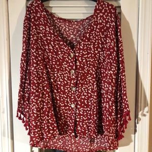 SHEIN XL women sh. -Red w/white flowers & petals